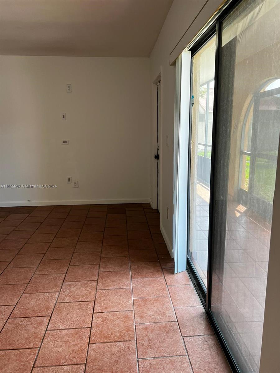 18240 Mediterranean Blvd # 11 Unit: 1-11