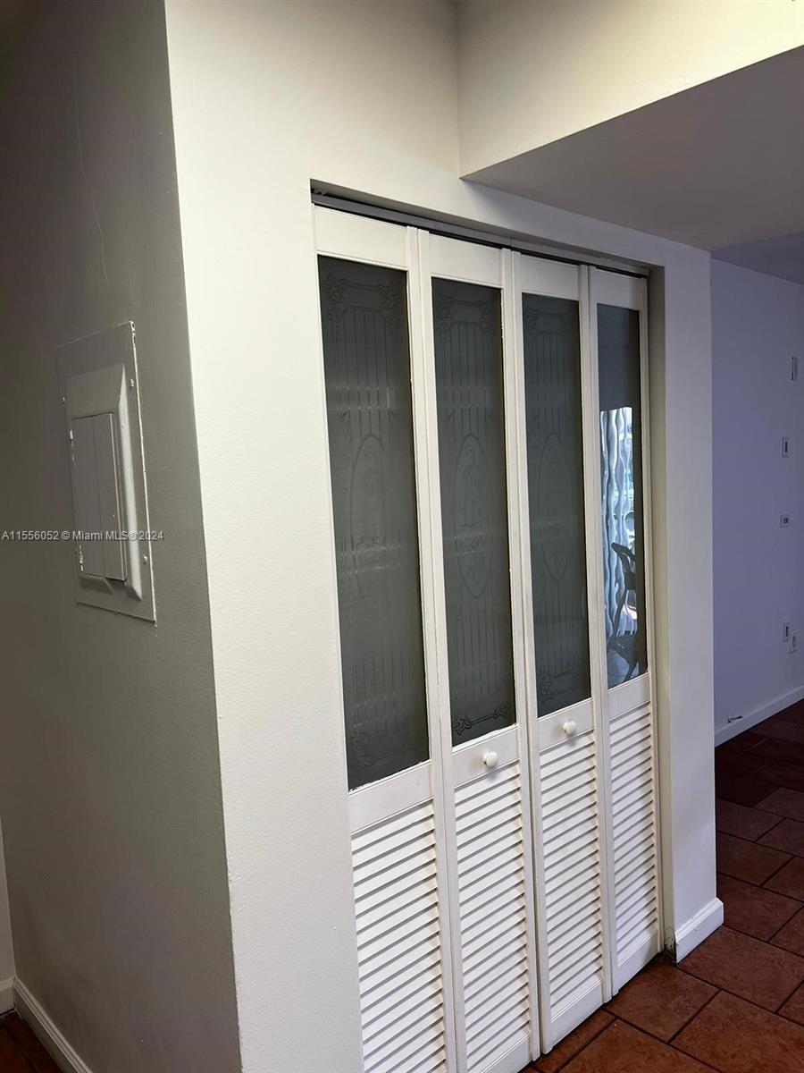 18240 Mediterranean Blvd # 11 Unit: 1-11