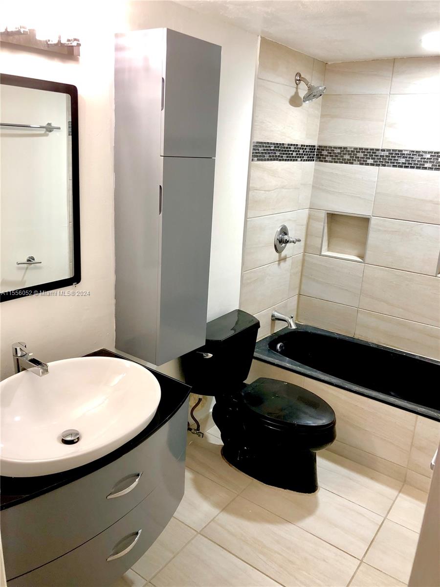 18240 Mediterranean Blvd # 11 Unit: 1-11