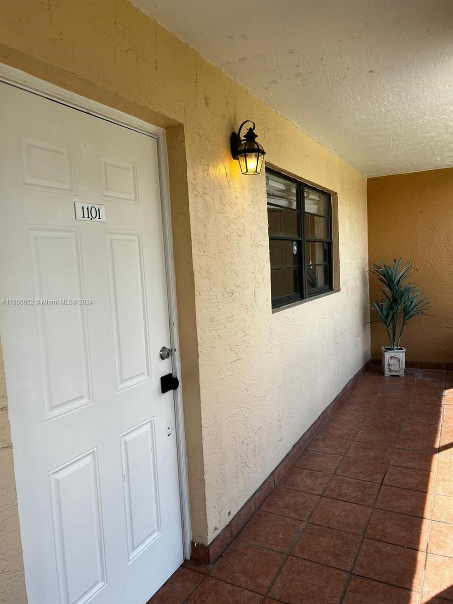 18240 Mediterranean Blvd # 11 Unit: 1-11