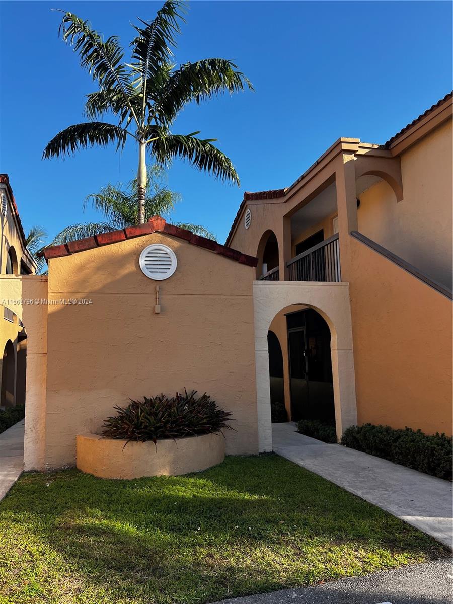 18260 Mediterranean Blvd # 9 Unit: 8-9