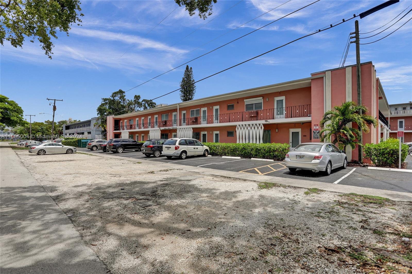 1560 NE 127th St # 110