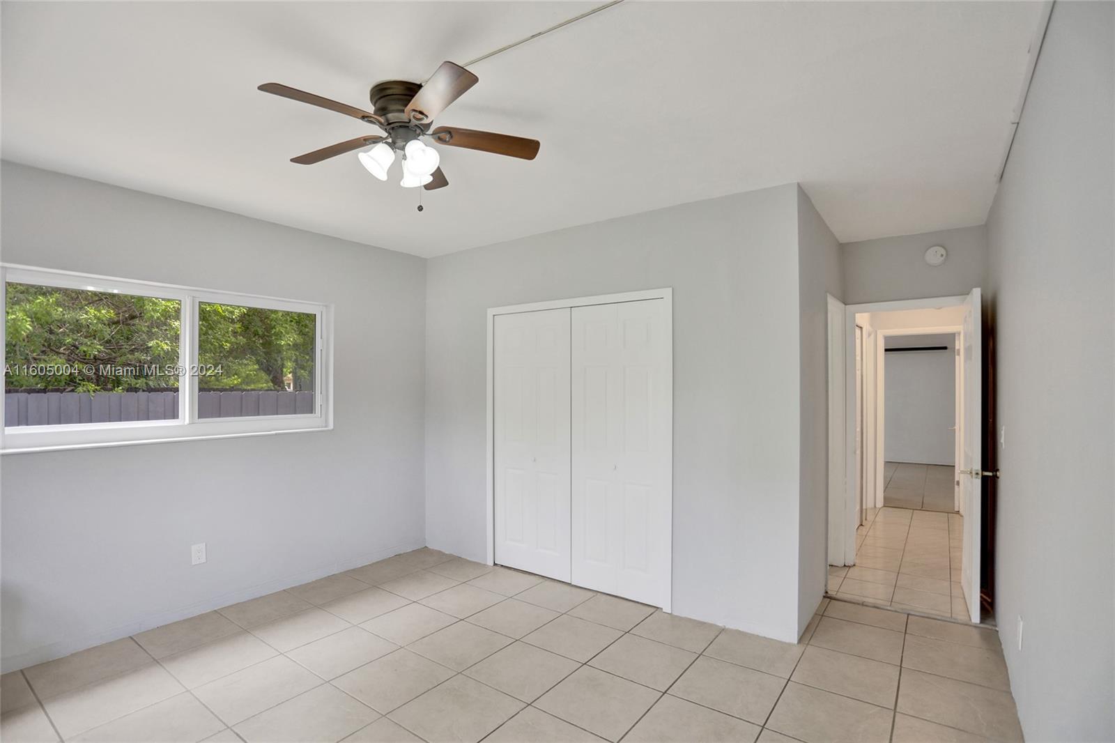 1560 NE 127th St # 110