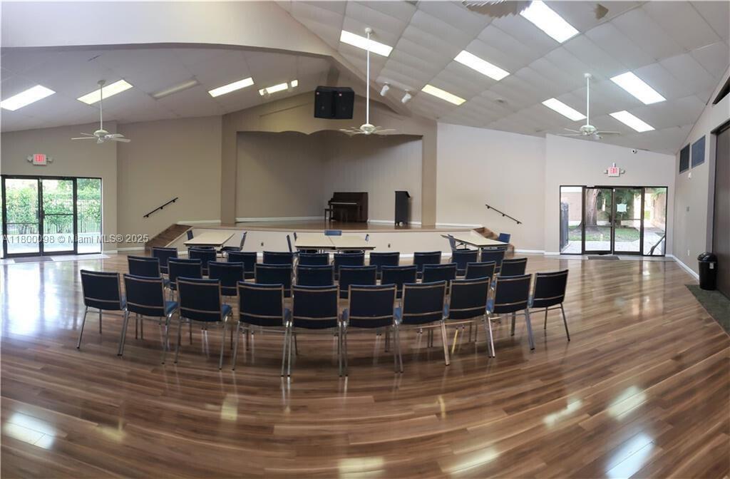 8360 Sands Point Blvd # G209