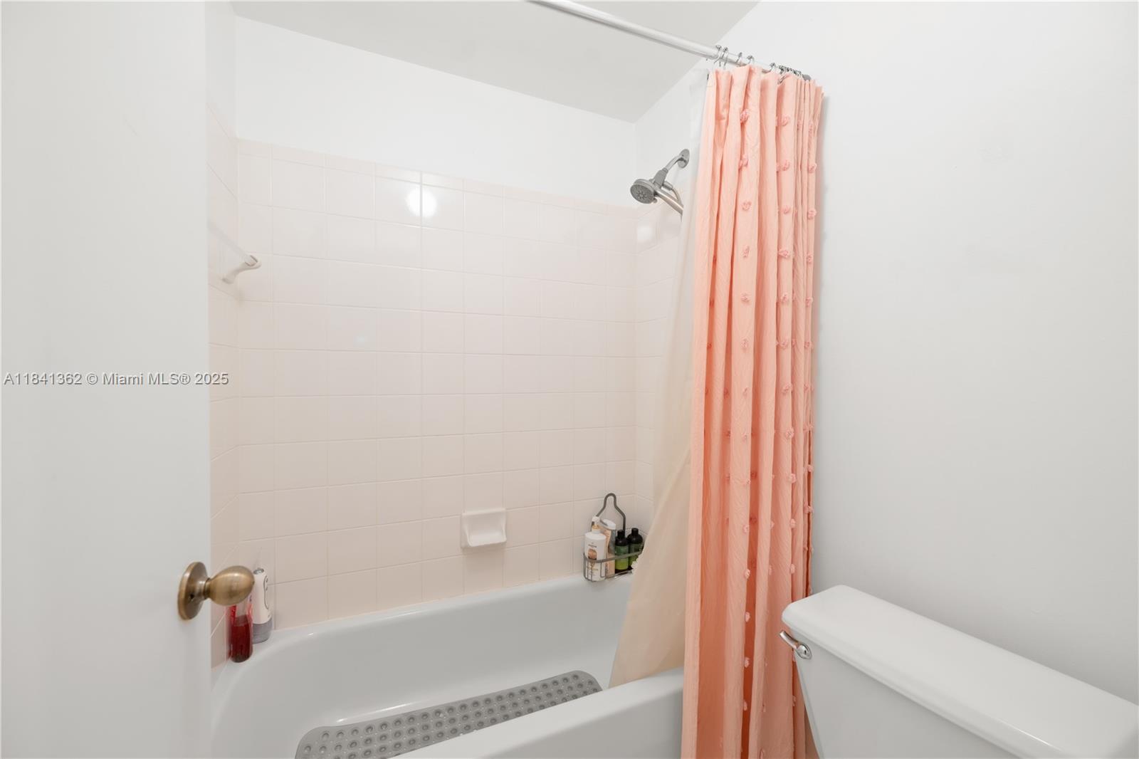 1424 Barcelona Way # 23 Unit: 5-23