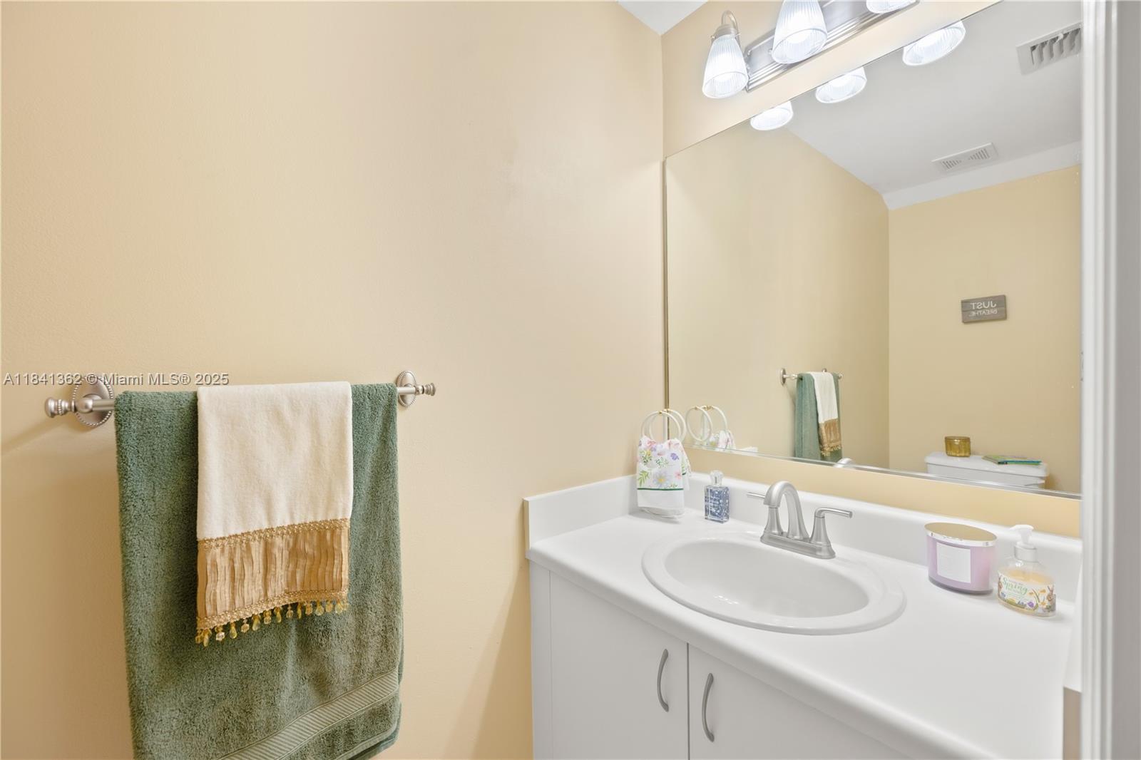 1424 Barcelona Way # 23 Unit: 5-23