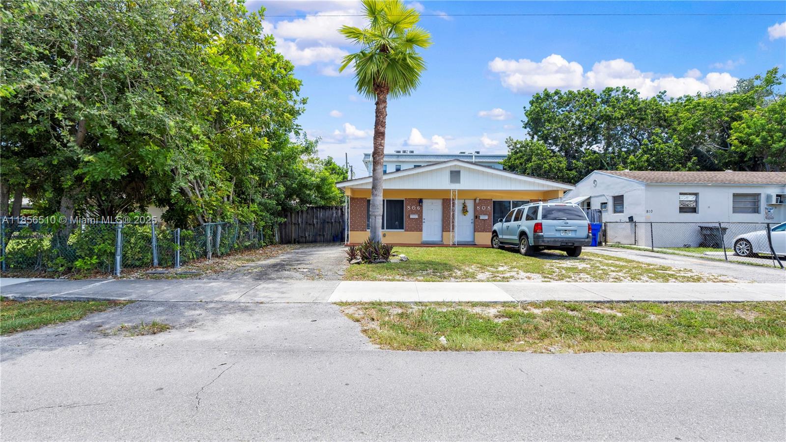 806 N 24th Ave # 806
