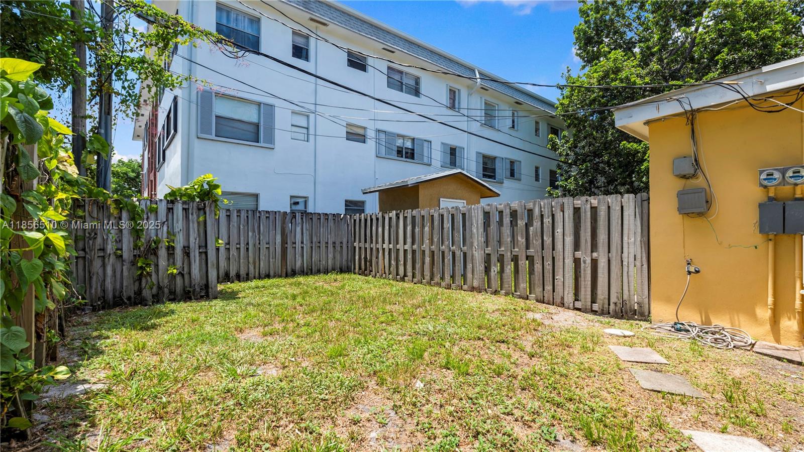 806 N 24th Ave # 806