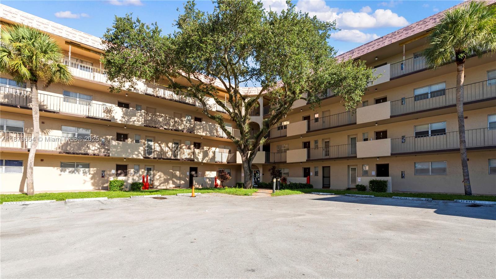 6301 N Falls Cir Dr # 206