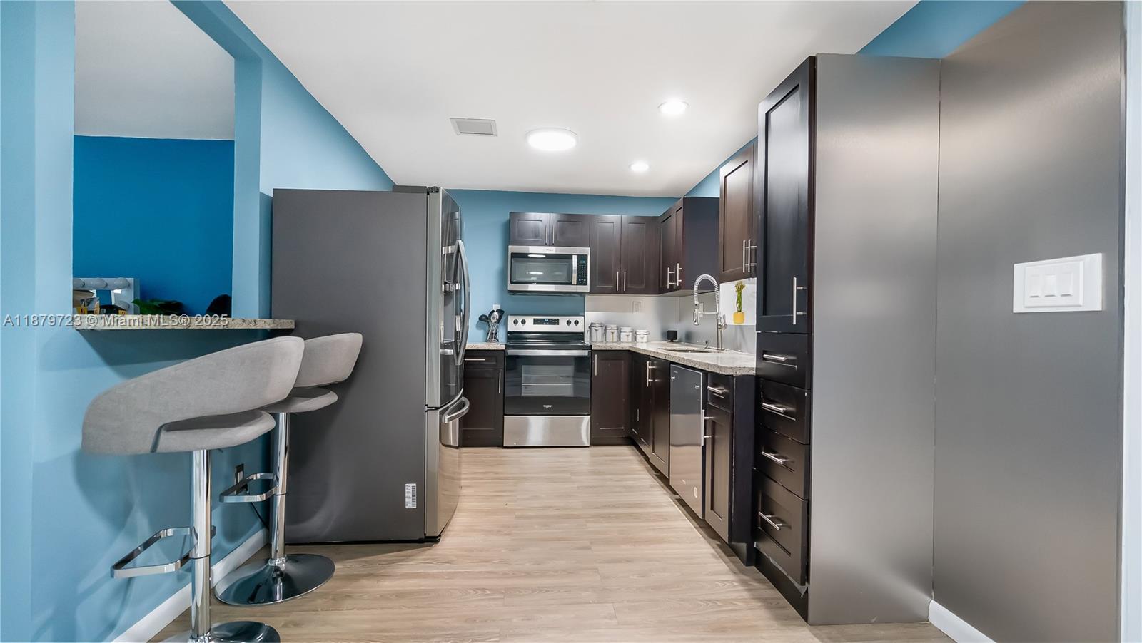 7031 SW 27th Ct, Miramar