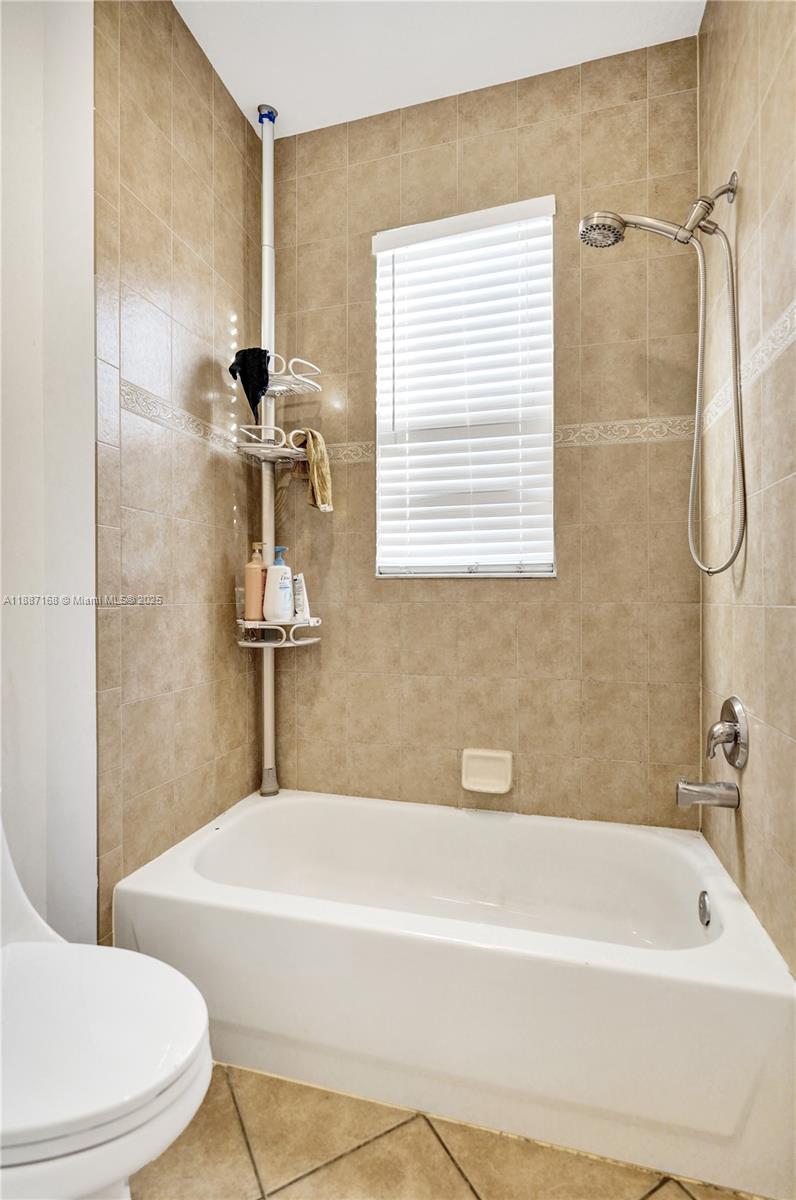 8824 Cobblestone Point Cir