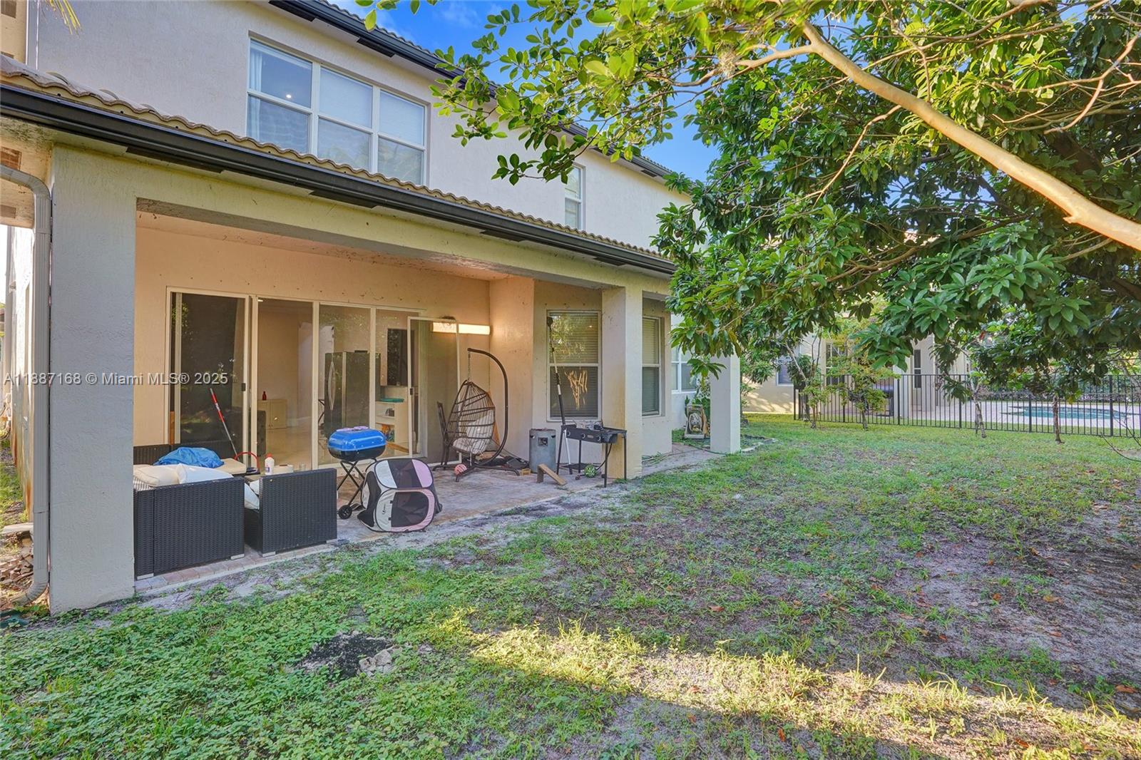 8824 Cobblestone Point Cir