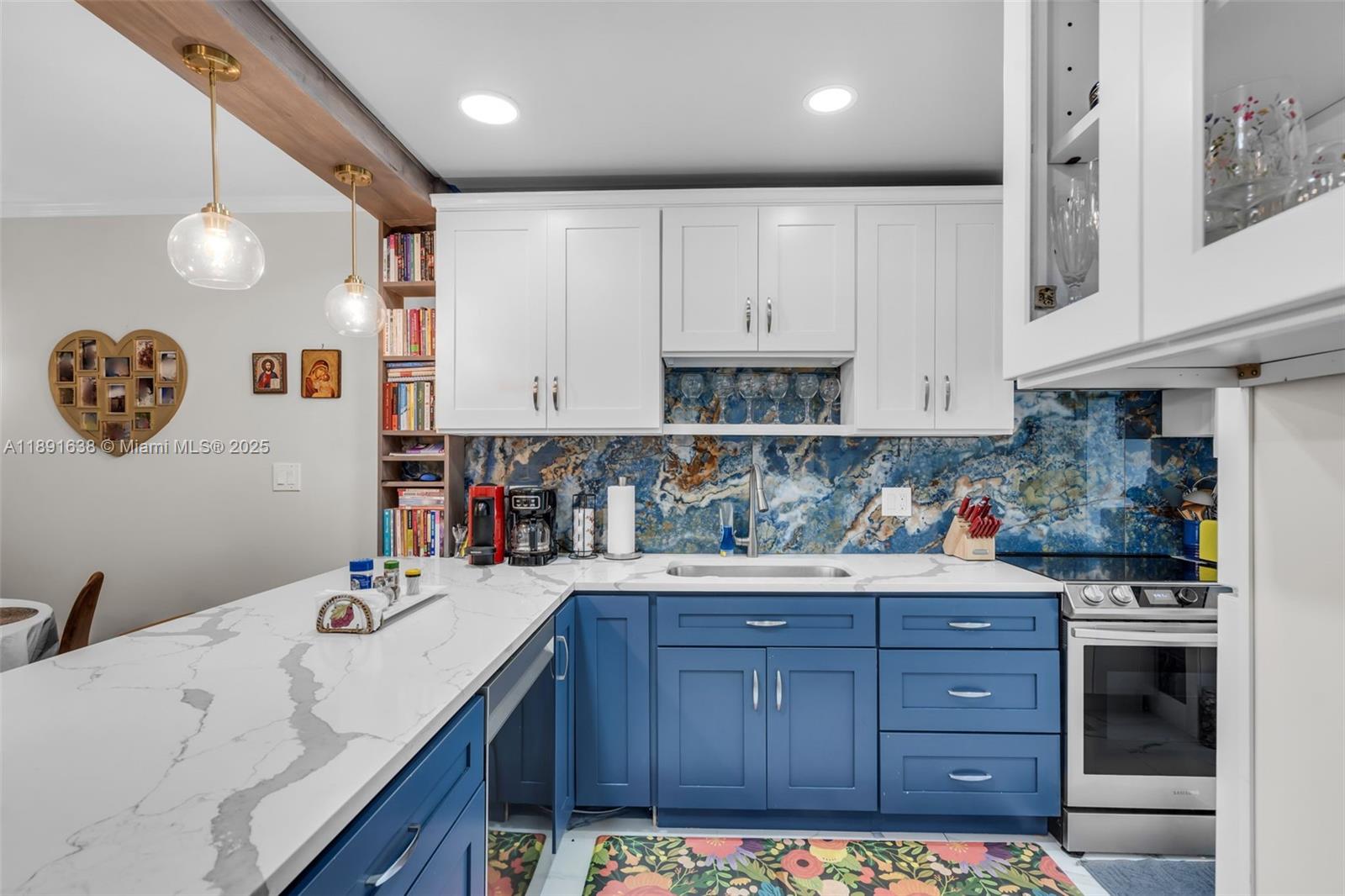 1000 Hillcrest Ct # 207