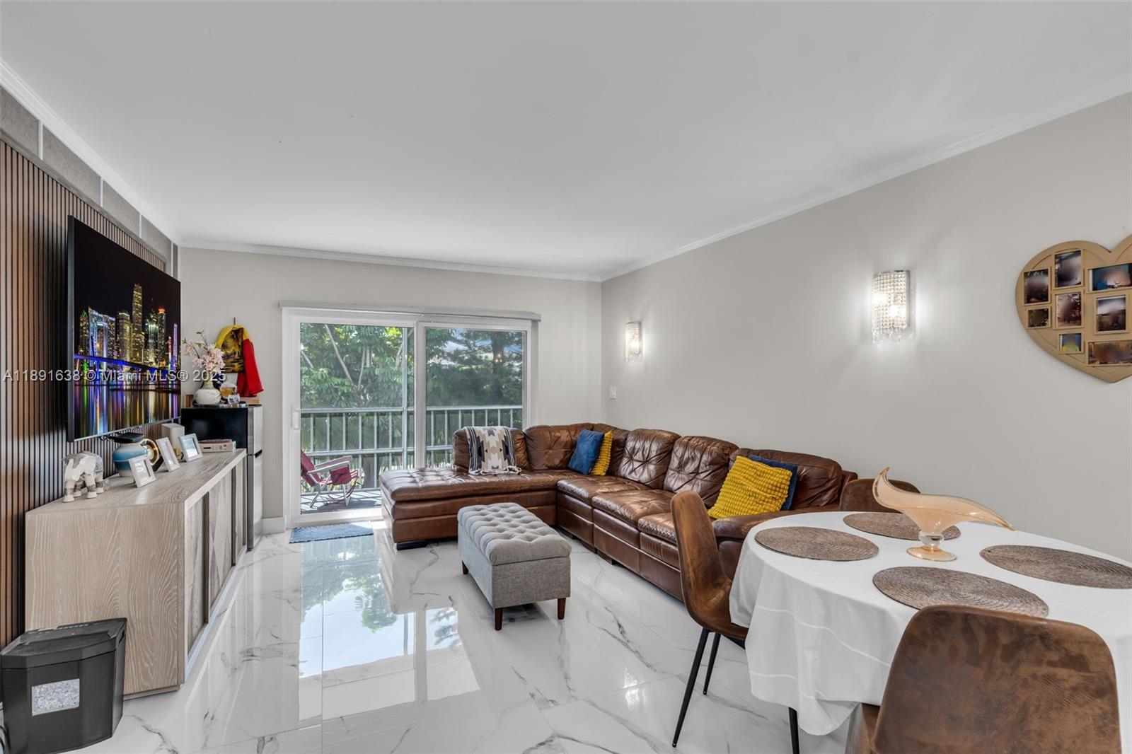 1000 Hillcrest Ct # 207