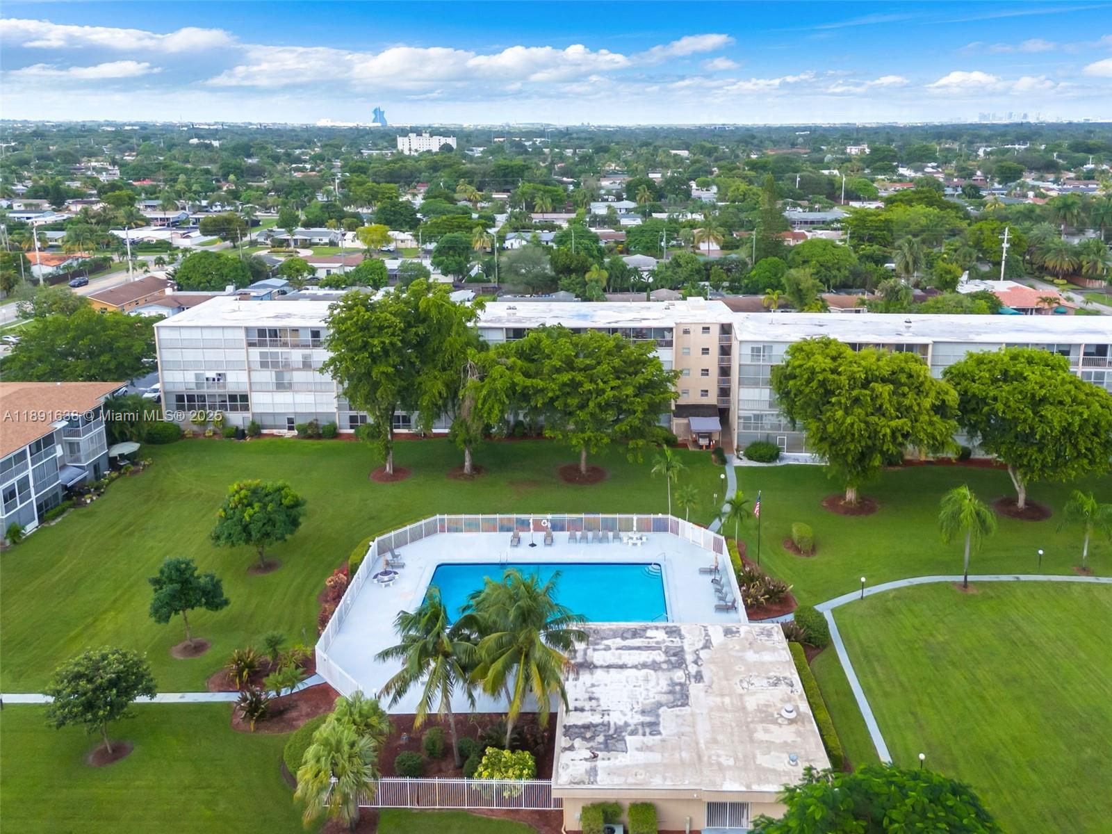 1000 Hillcrest Ct # 207