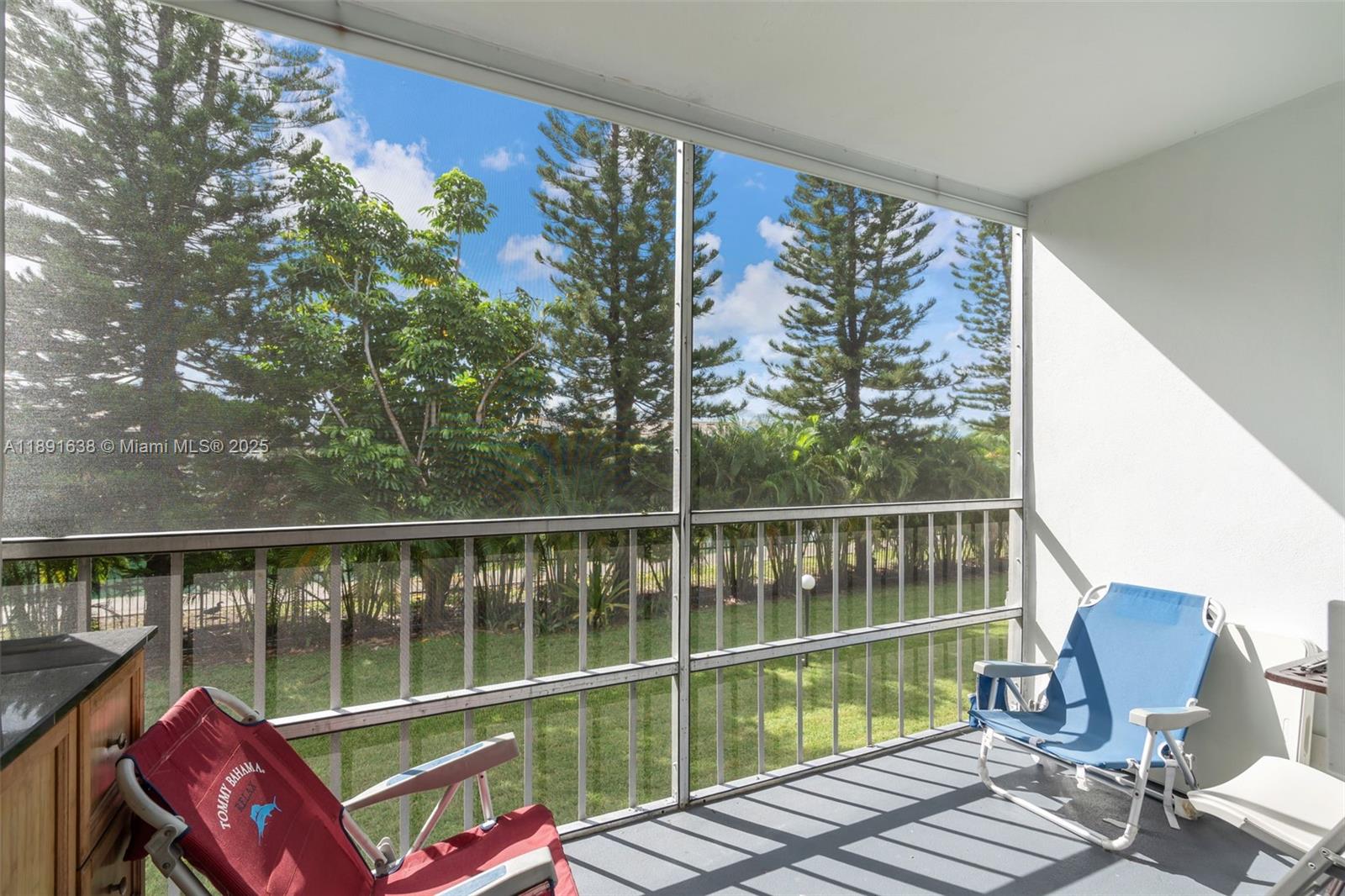 1000 Hillcrest Ct # 207