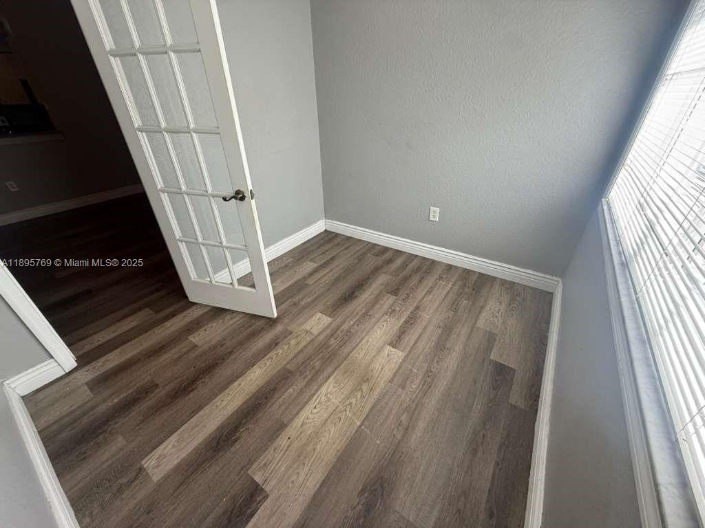 2516 Centergate Dr # 306