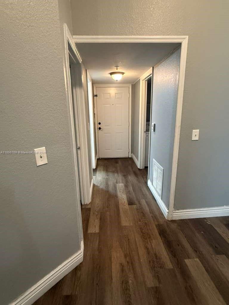 2516 Centergate Dr # 306