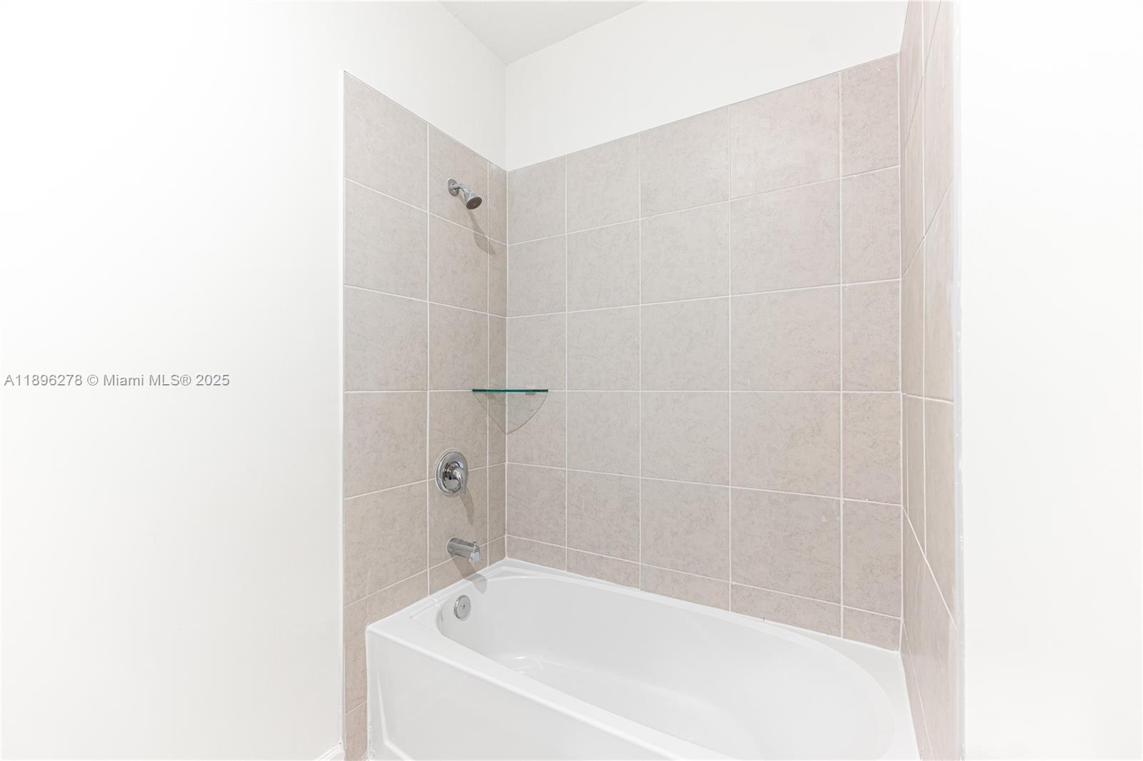 2232 SE 30th St Unit: .