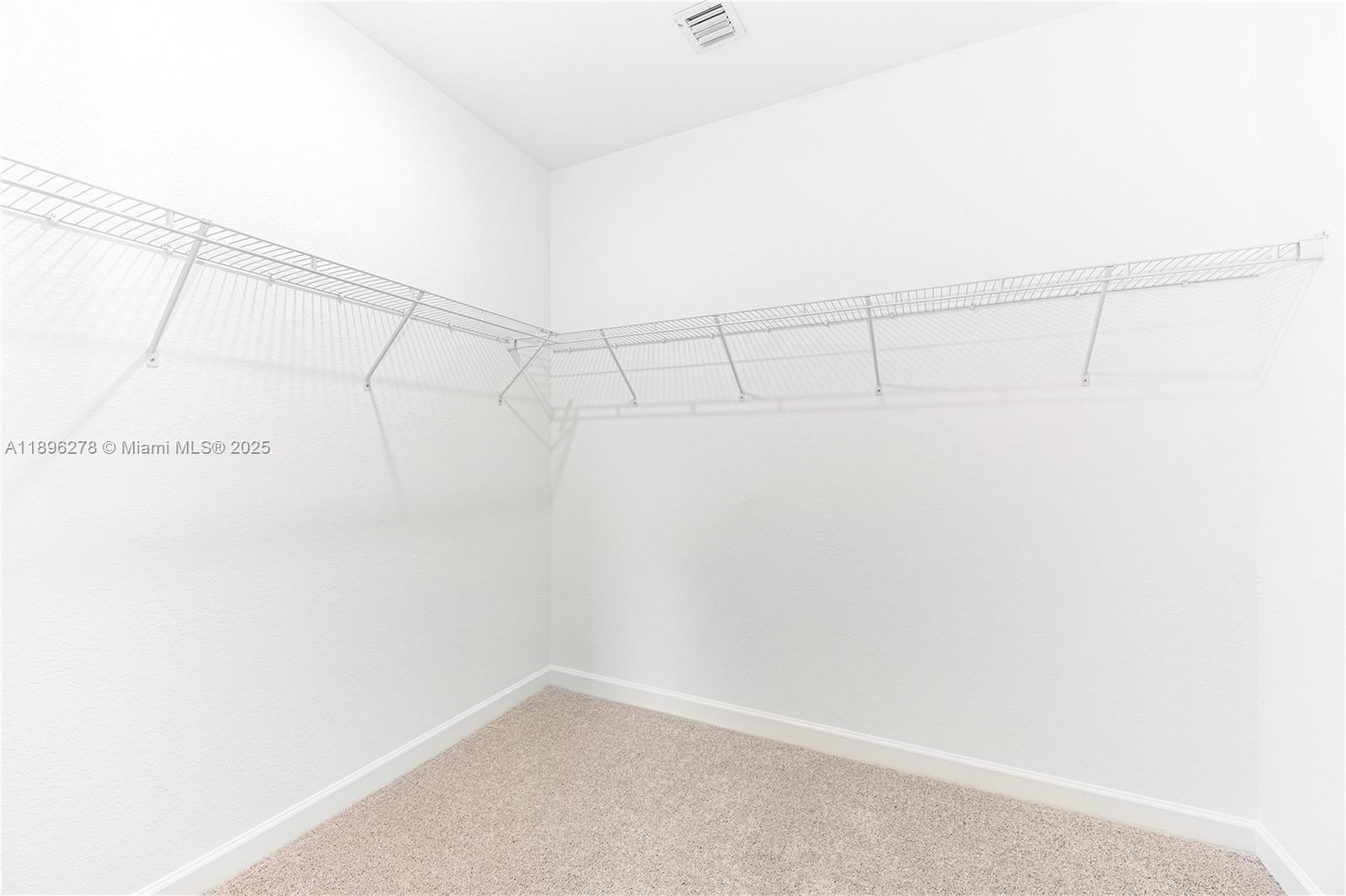 2232 SE 30th St Unit: .