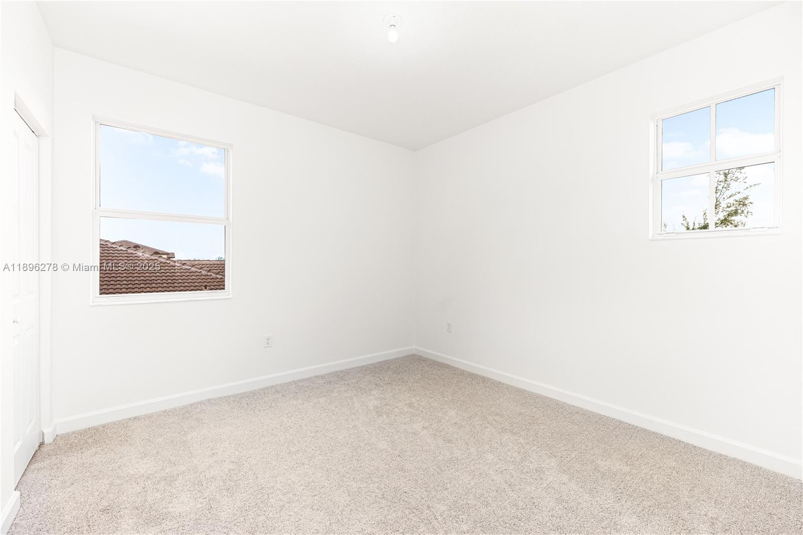 2232 SE 30th St Unit: .