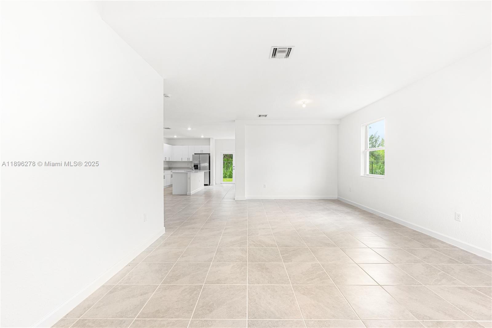 2232 SE 30th St Unit: .
