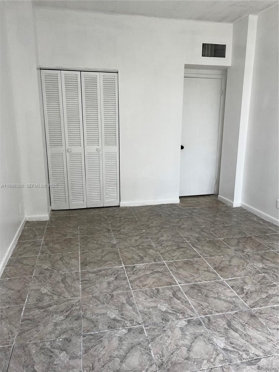 1455 N Treasure Dr # 1R, North Bay Village Unit: 1R