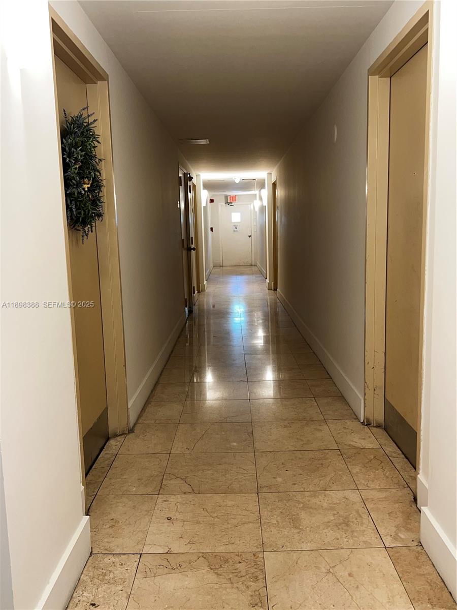 1455 N Treasure Dr # 1R, North Bay Village Unit: 1R