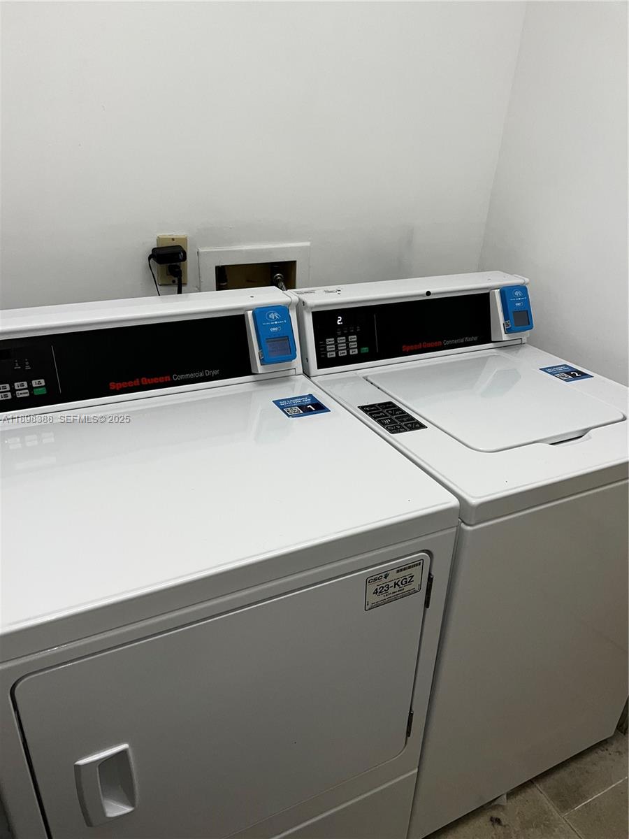 1455 N Treasure Dr # 1R, North Bay Village Unit: 1R