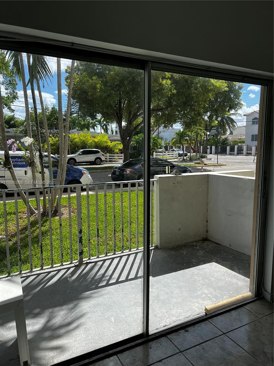 1455 N Treasure Dr # 1R, North Bay Village Unit: 1R