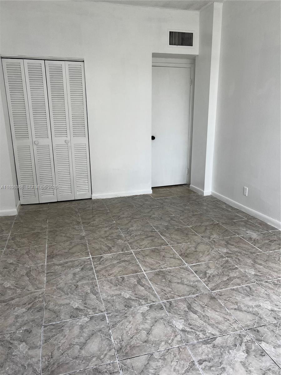 1455 N Treasure Dr # 1R, North Bay Village Unit: 1R