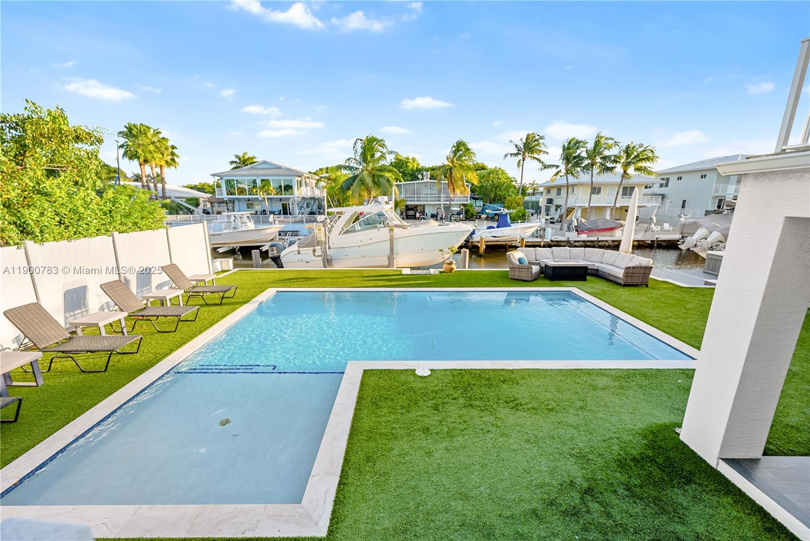 111 Spoonbill Rd, Tavernier