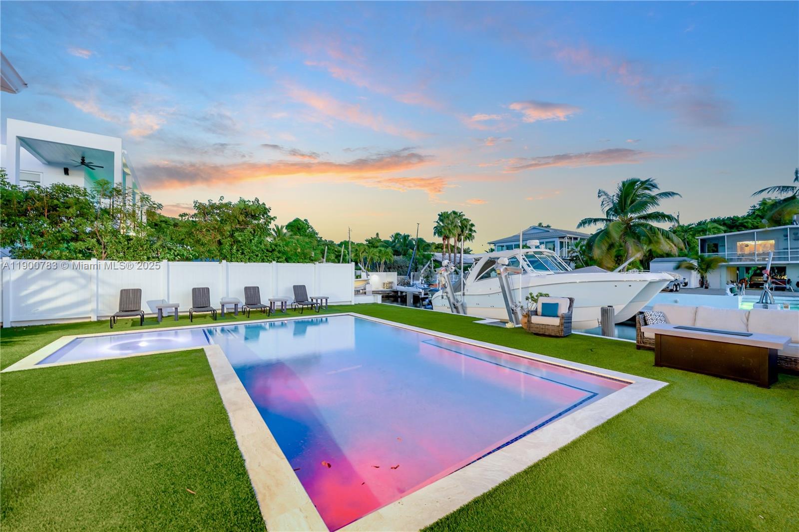 111 Spoonbill Rd, Tavernier