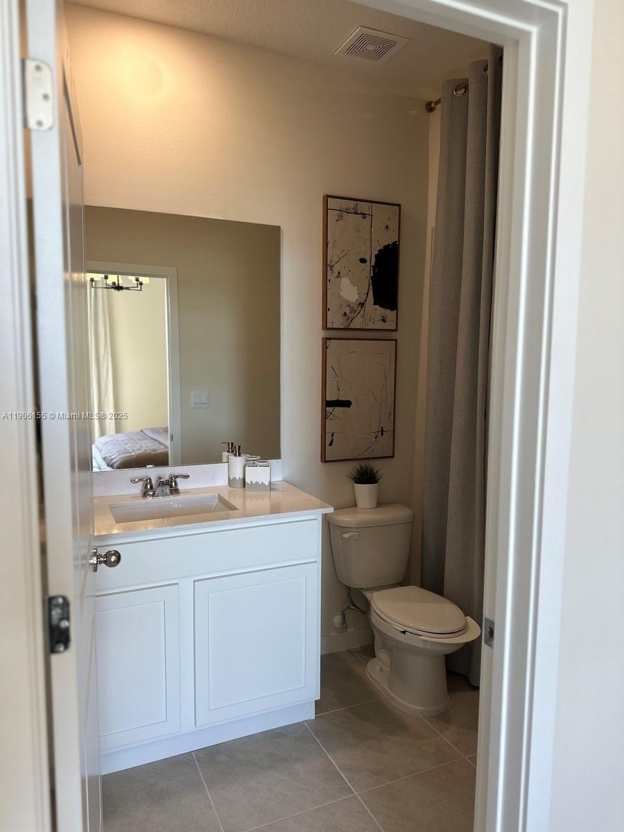 814 SW 11th Way Unit: .