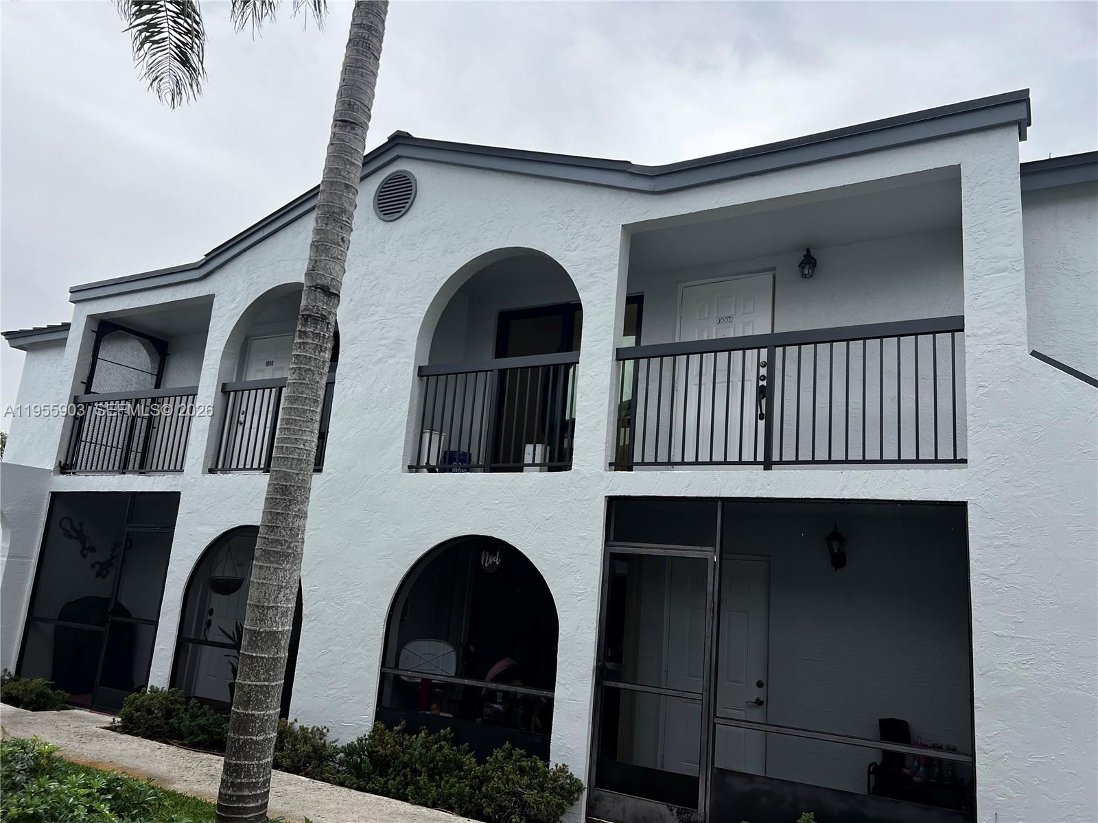 18246 Mediterranean Blvd # 10 Unit: 7-10