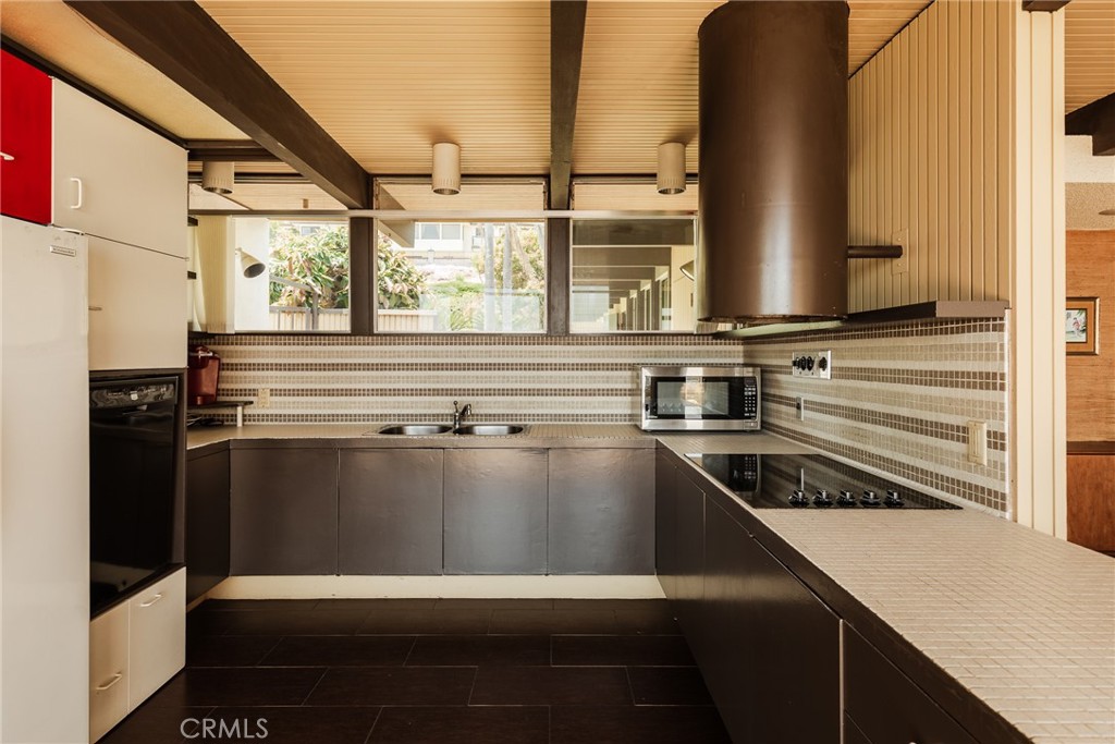 2072 Chandeleur Drive