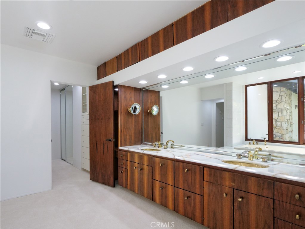 57 Saddleback Road