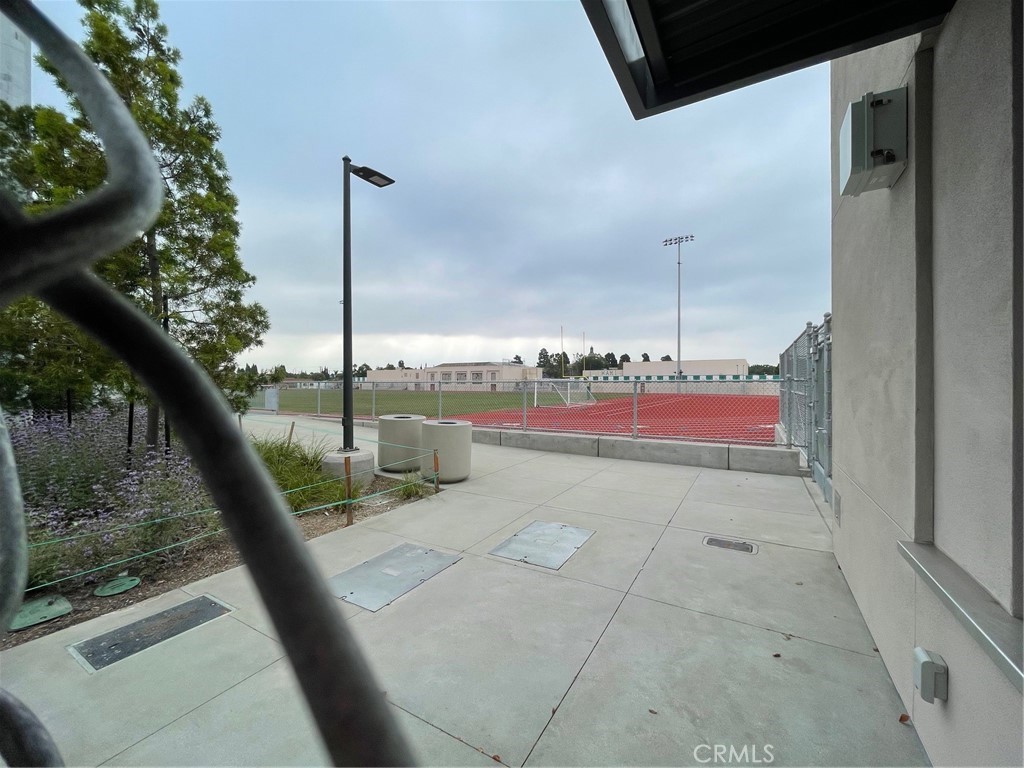 3007 S Canfield Avenue