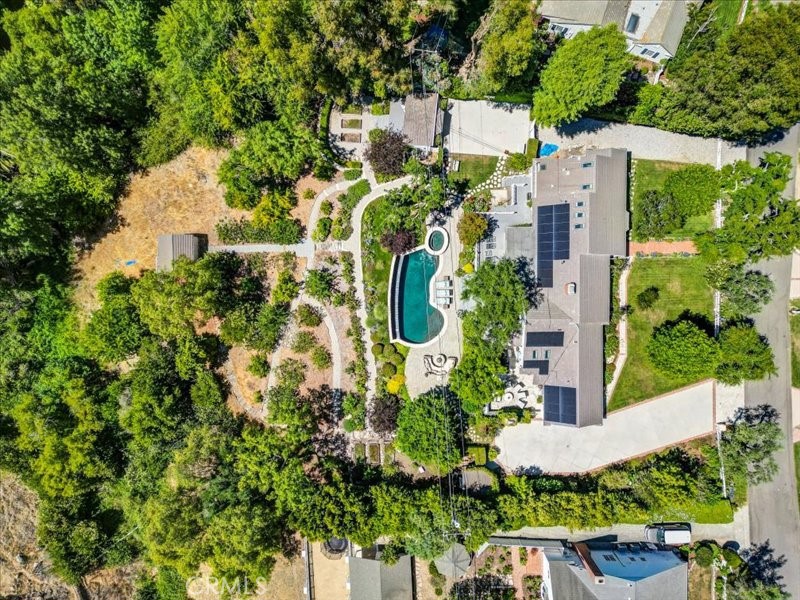 6 Williamsburg Lane