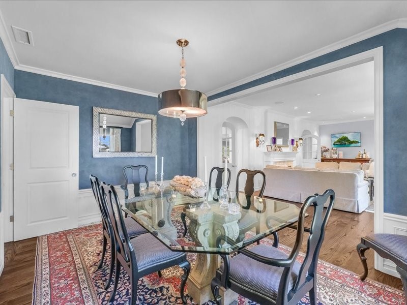 6 Williamsburg Lane