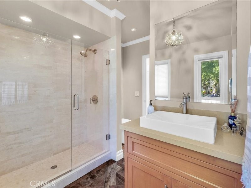6 Williamsburg Lane