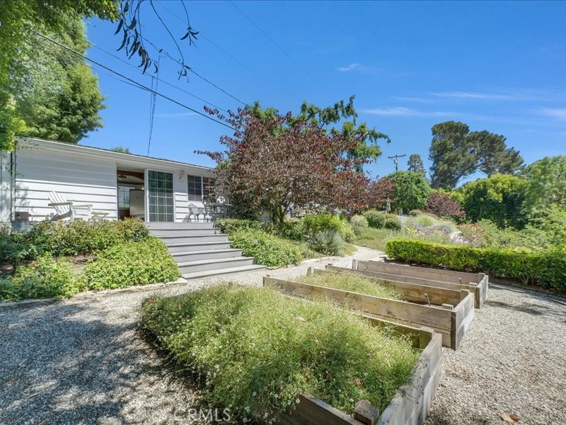6 Williamsburg Lane