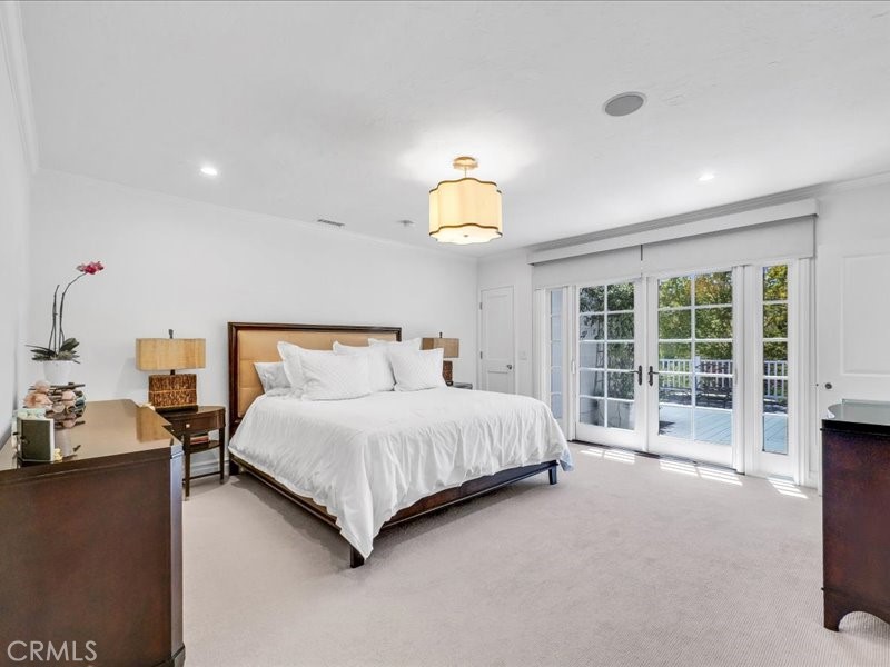 6 Williamsburg Lane
