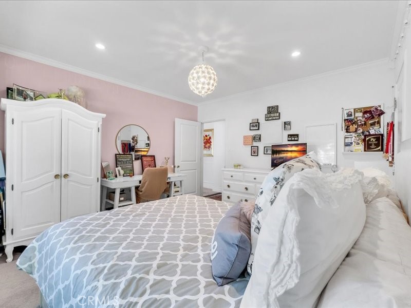 6 Williamsburg Lane