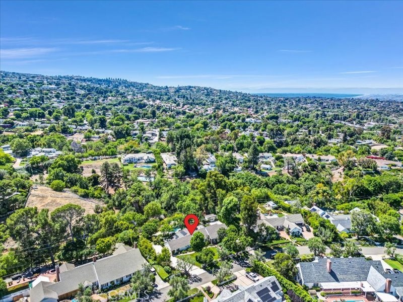 6 Williamsburg Lane