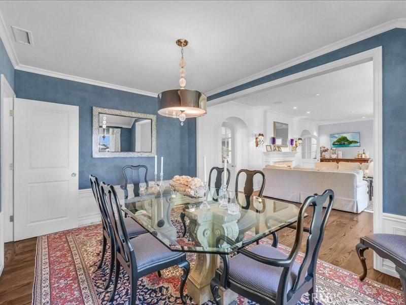 6 Williamsburg Lane