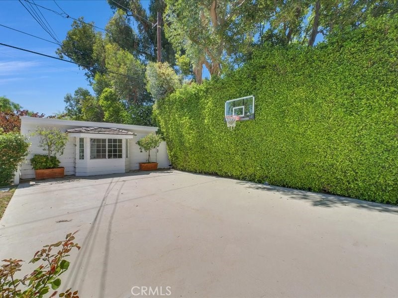 6 Williamsburg Lane