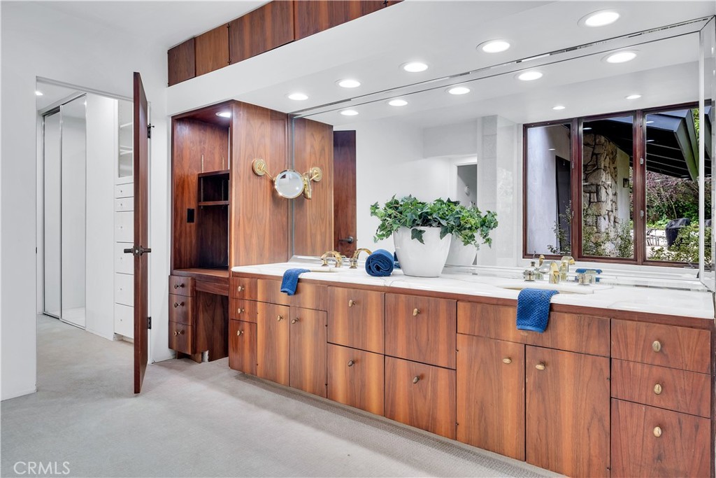 57 Saddleback