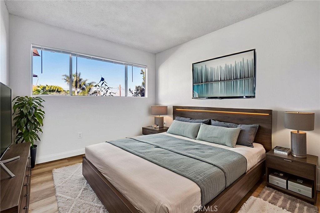 3935 Bluff