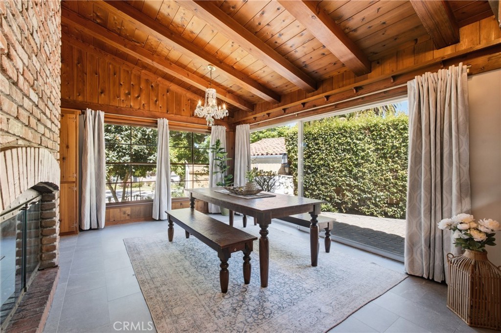 2548 Via Carrillo